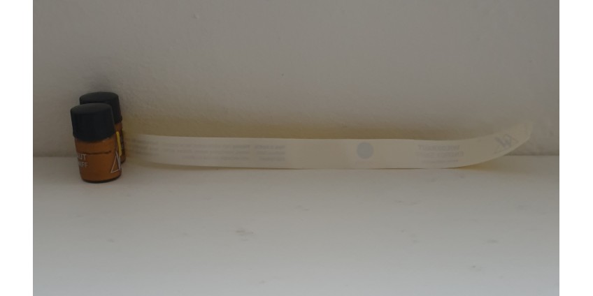 Scopri le etichette wrap around: la soluzione perfetta per stampare testi dettagliati su piccoli prodotti Scopri le etichette wrap around: la soluzione perfetta per stampare testi dettagliati su piccoli prodotti